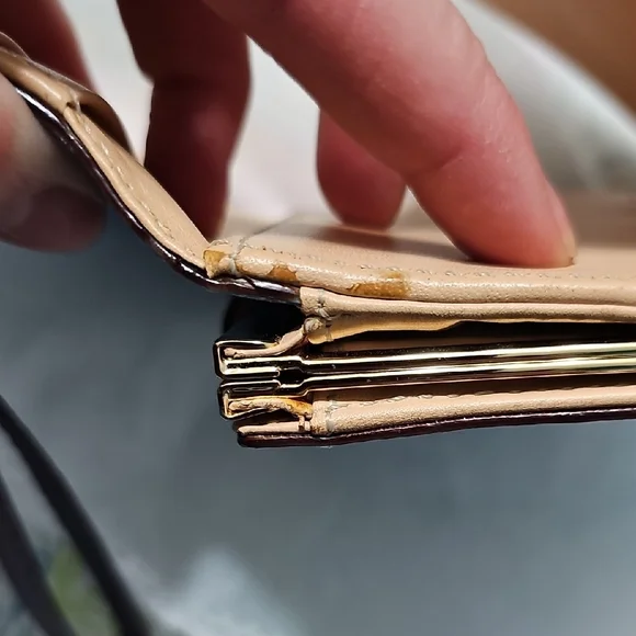 Kate Spade Wallet - Picture 7 of 7